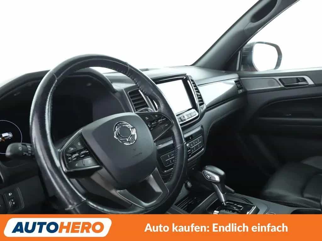 Ssangyong Musso Grand 2.2 TD Black Line 4WD Aut.*NAV*AHK* 10/2023-photo-9