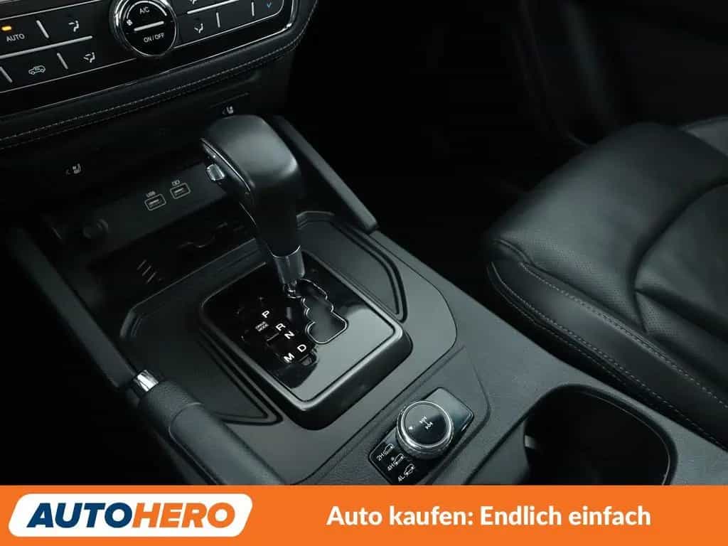 Ssangyong Musso Grand 2.2 TD Black Line 4WD Aut.*NAV*AHK* 10/2023-photo-21