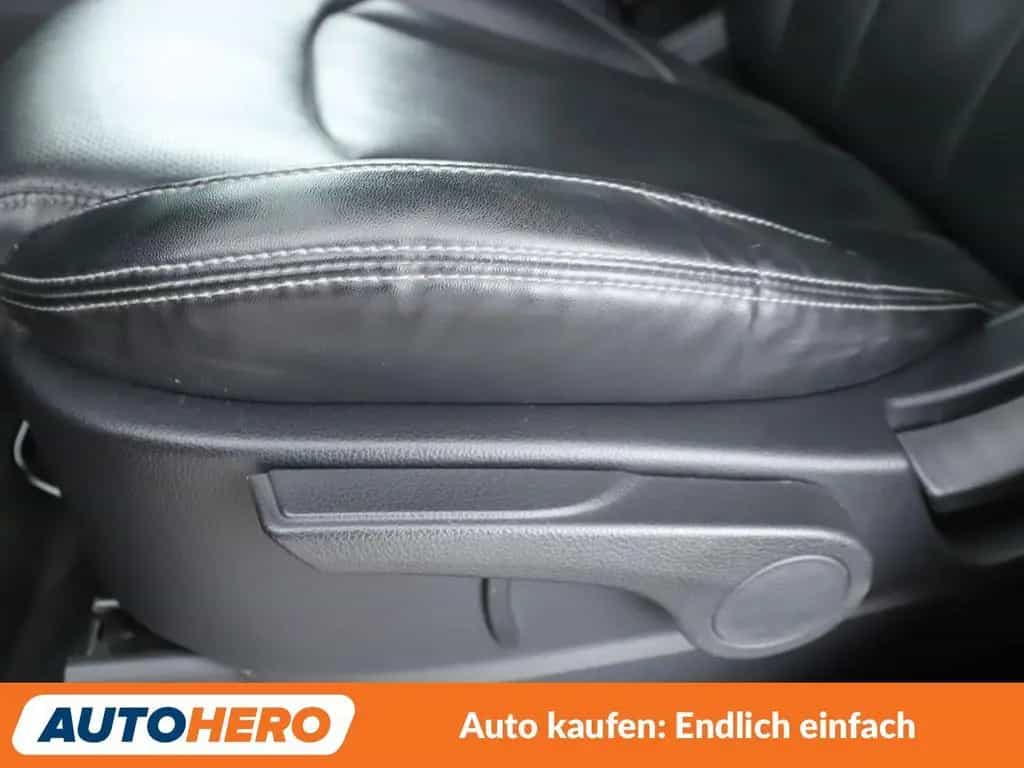 Ssangyong Musso Grand 2.2 TD Black Line 4WD Aut.*NAV*AHK* 10/2023-photo-23