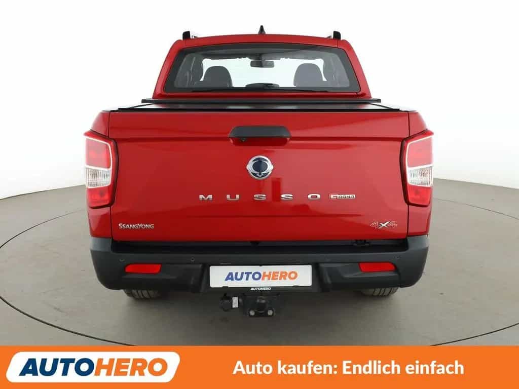 Ssangyong Musso Grand 2.2 TD Black Line 4WD Aut.*NAV*AHK* 10/2023-photo-3