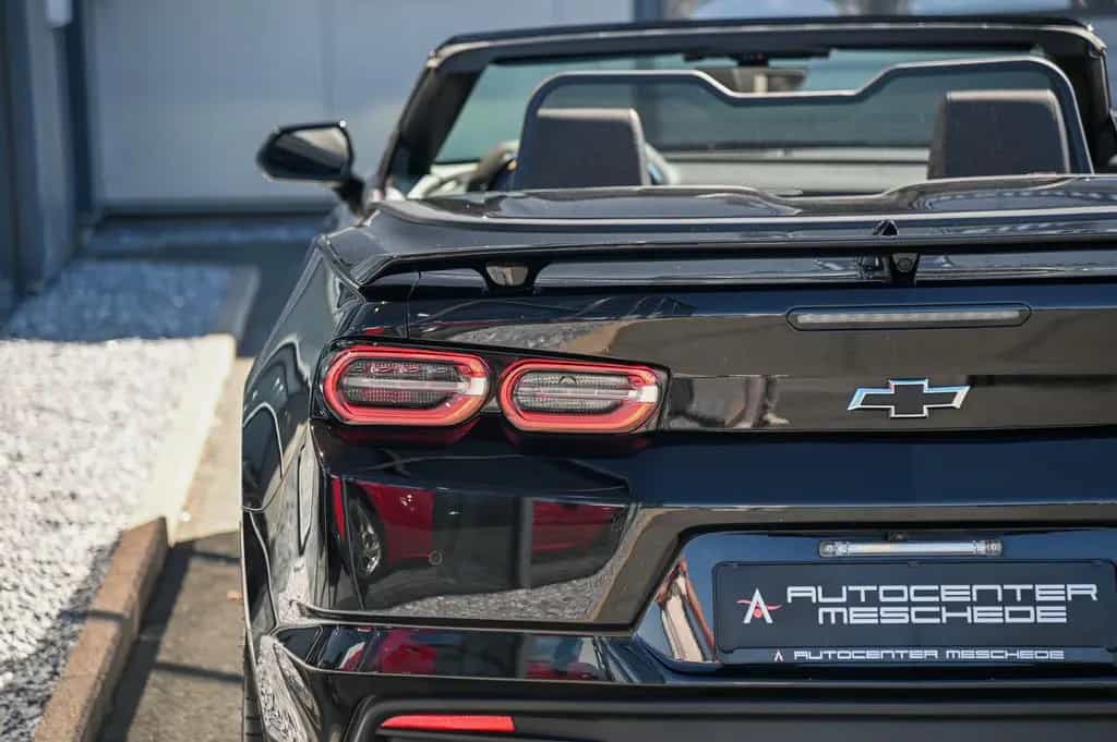 Chevrolet Camaro Cabrio 6.2 V8 10-Gang Aut. *Klappenabgas* 10/2021-photo-23