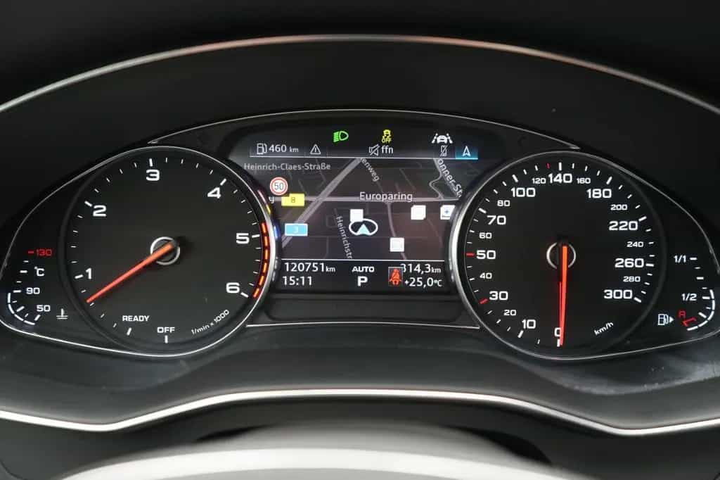 Audi A6 Avant 45 TDI quattro CARPLAY+AHKKU+RFKAMERA 02/2022-photo-7