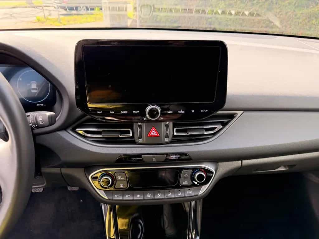 Hyundai i30 Advantage NAVLI LED SPUR KLIMAAUTO KAMERA 03/2025-photo-16