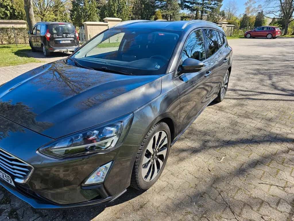 Ford Focus 1,0 EcoBoost 92kW Turnier 08/2019-photo-2