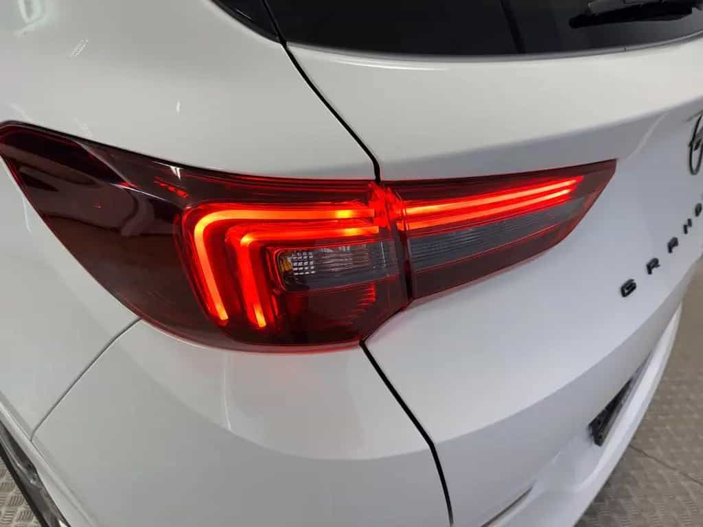 Opel Grandland (X) 1.2 Ultimate LED*360Grad*Navi 07/2024-photo-24