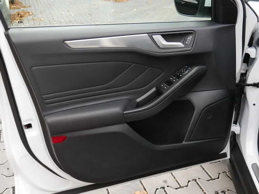 Ford Focus 1.0 EcoBoost Hybrid Titanium S/S AHK LED 11/2020-photo-18