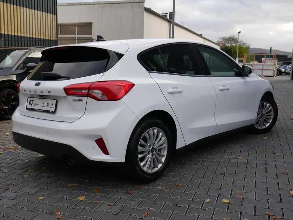 Ford Focus 1.0 EcoBoost Hybrid Titanium S/S AHK LED 11/2020-photo-2