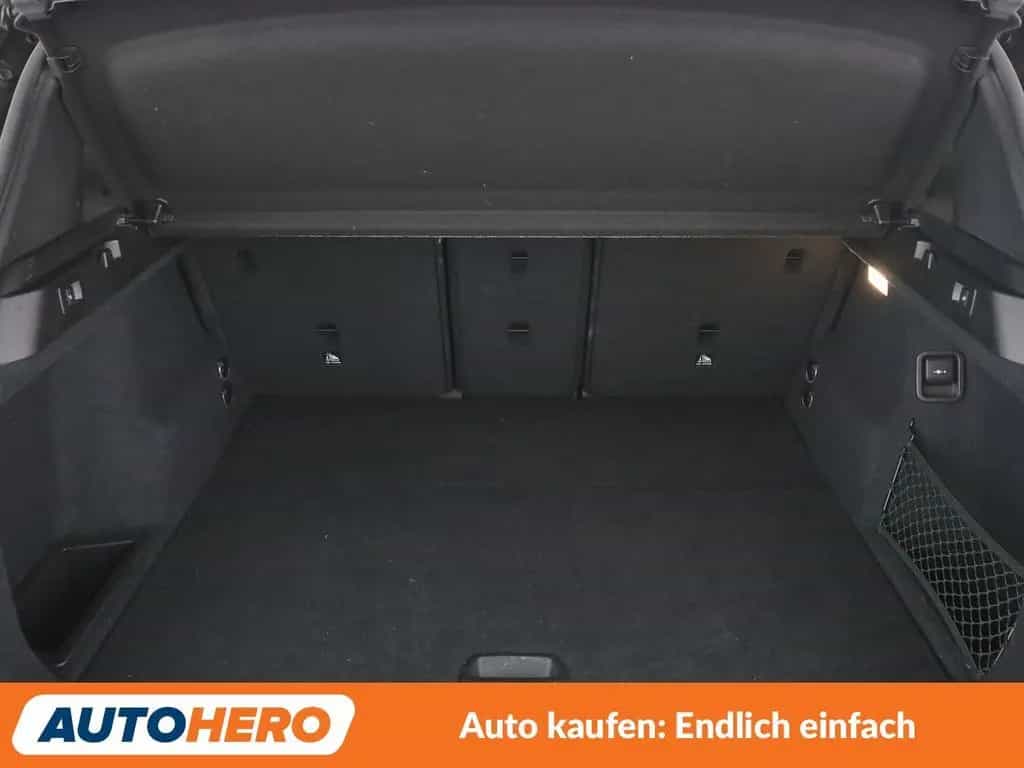 BMW X1 sDrive 20i M Sport Aut.*NAVI*CAM*SHZ* 07/2018-photo-17