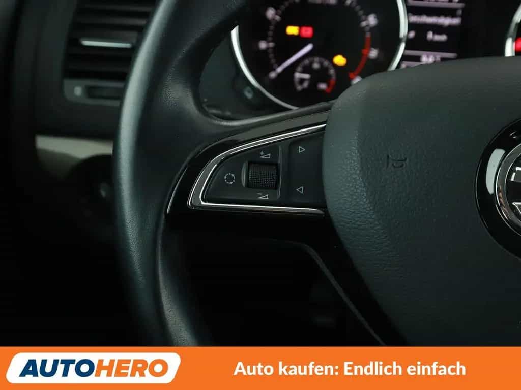 Skoda Yeti 1.4 TSI Elegance Aut.*NAVI*XENON*PDC*SHZ* 01/2015-photo-25