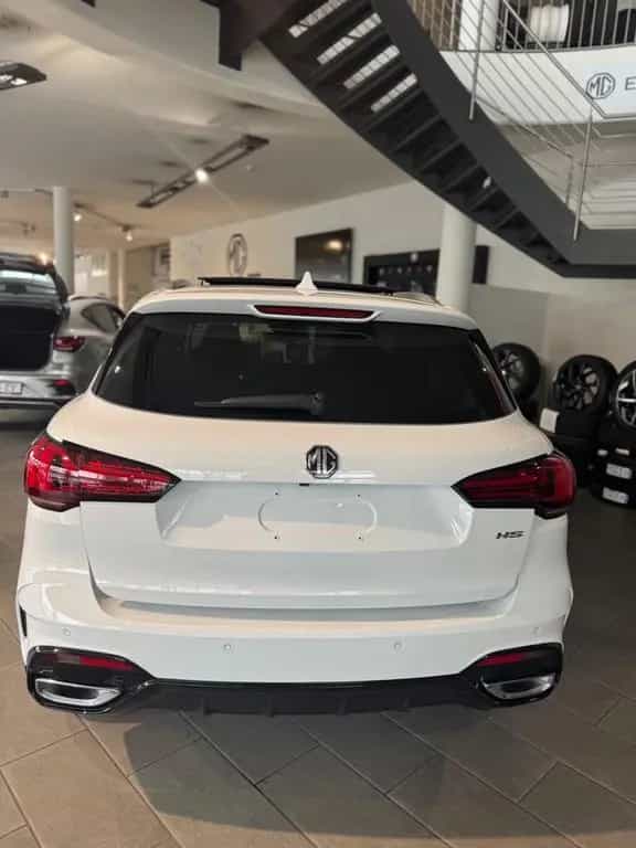 MG HS Luxury 1.5T 7-DCT *PANO*VOLLAUSSTATTUNG 01/2024-photo-5