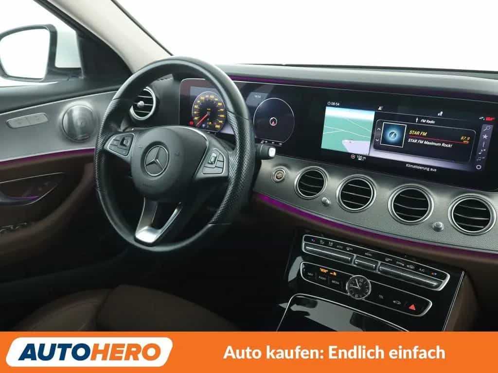 Mercedes-Benz E-Class 250 Avantgarde Aut.*LED*NAVI*ACC*CAM*PDC*SHZ* 10/2016-photo-12