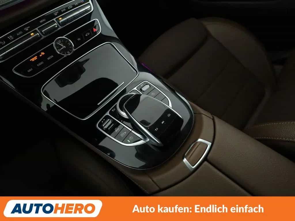 Mercedes-Benz E-Class 250 Avantgarde Aut.*LED*NAVI*ACC*CAM*PDC*SHZ* 10/2016-photo-25
