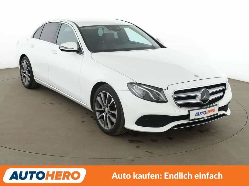 Mercedes-Benz E-Class 250 Avantgarde Aut.*LED*NAVI*ACC*CAM*PDC*SHZ* 10/2016-photo-7