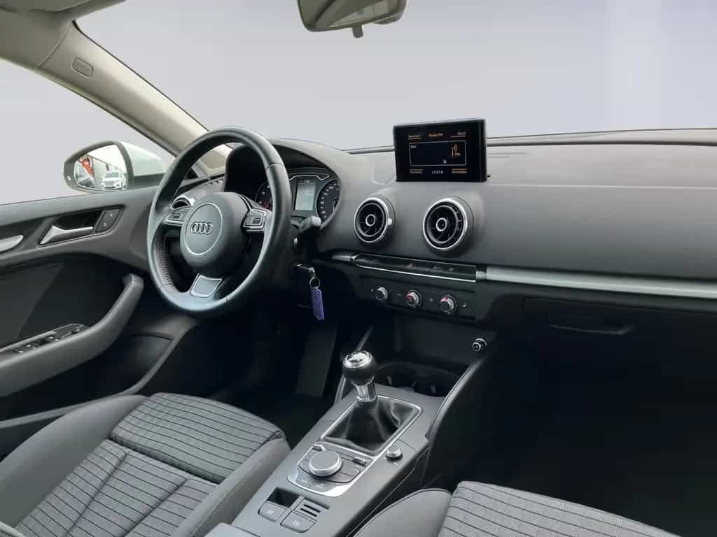 Audi A3 Sportback 1.4TFSI Ambition PDC+Xenon+Sitzh. 03/2016-photo-6