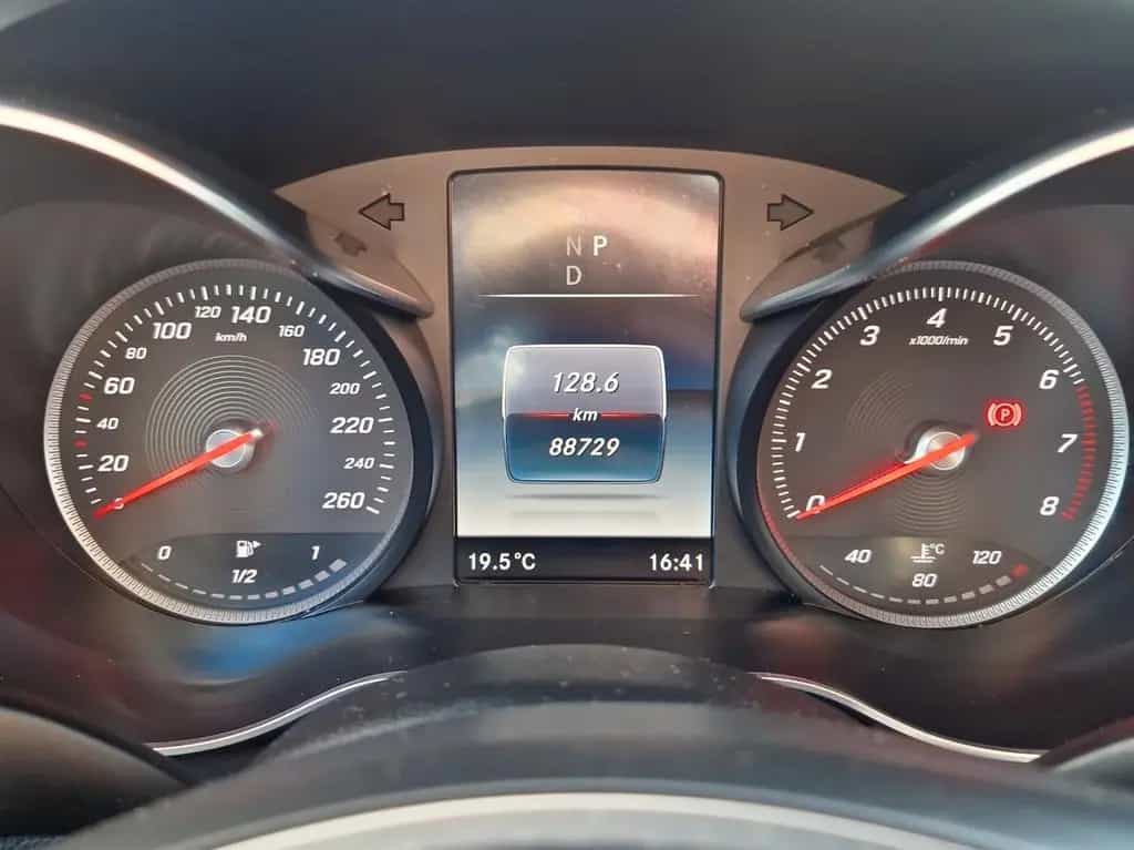 Mercedes-Benz C-Class 250 Avantgarde *Nav*Pano*360Kam*LED*Burmeister 05/2018-photo-19