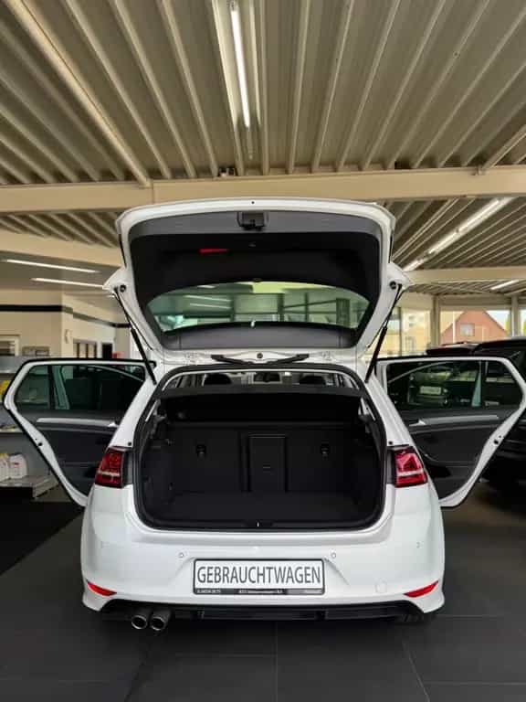 Volkswagen Golf 03/2016-photo-19