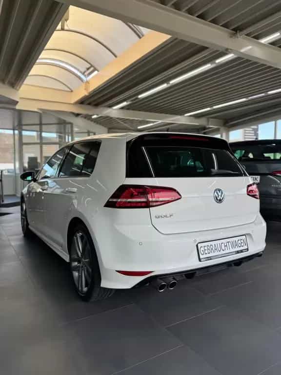 Volkswagen Golf 03/2016-photo-5