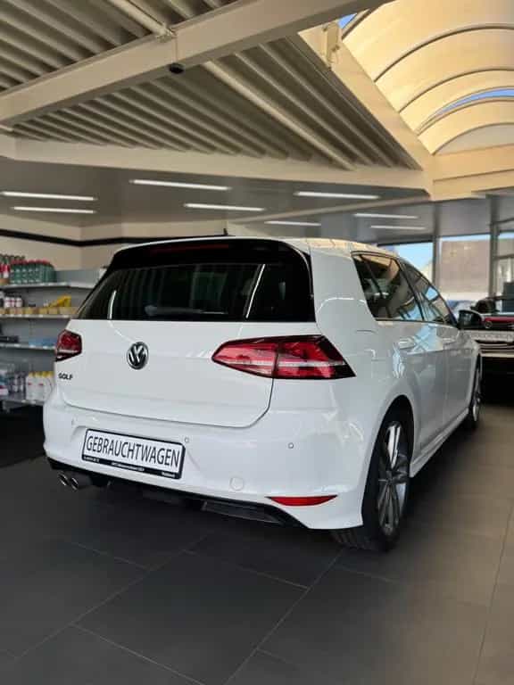 Volkswagen Golf 03/2016-photo-7