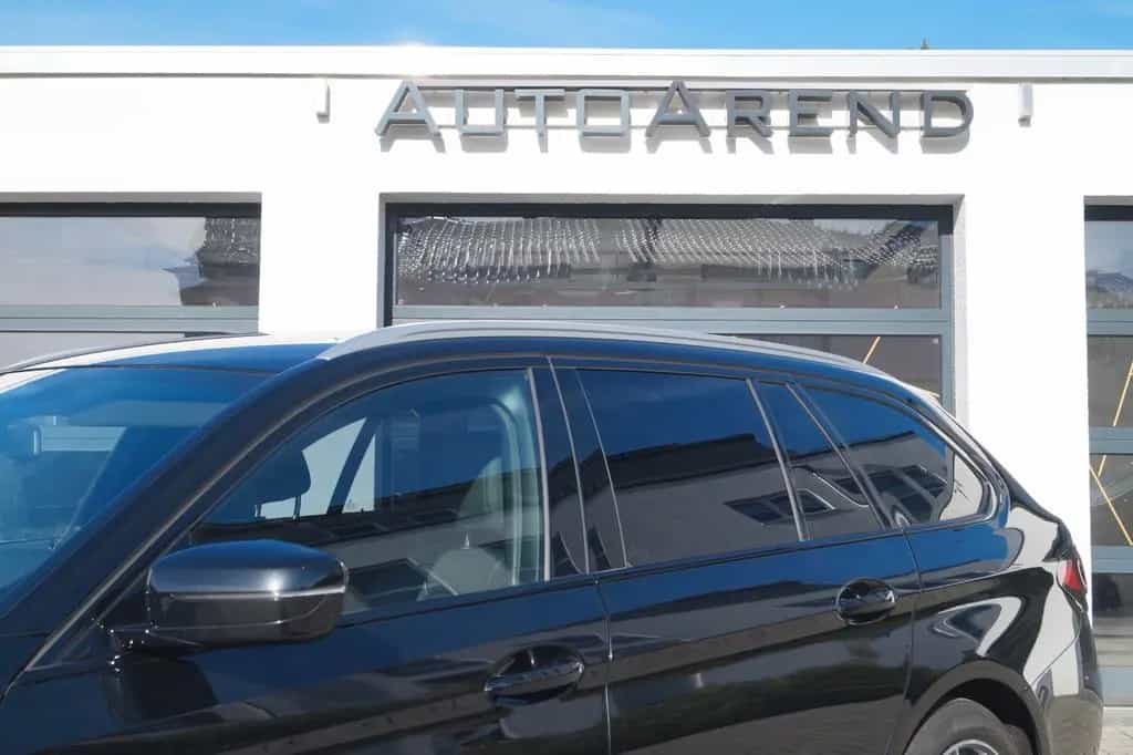 BMW 5 Series 520d xDrive M Sport *Driving Assist, Keyless* 11/2022-photo-11