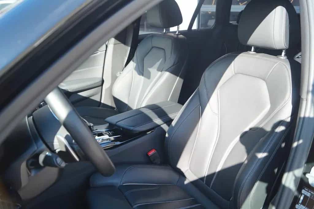 BMW 5 Series 520d xDrive M Sport *Driving Assist, Keyless* 11/2022-photo-16