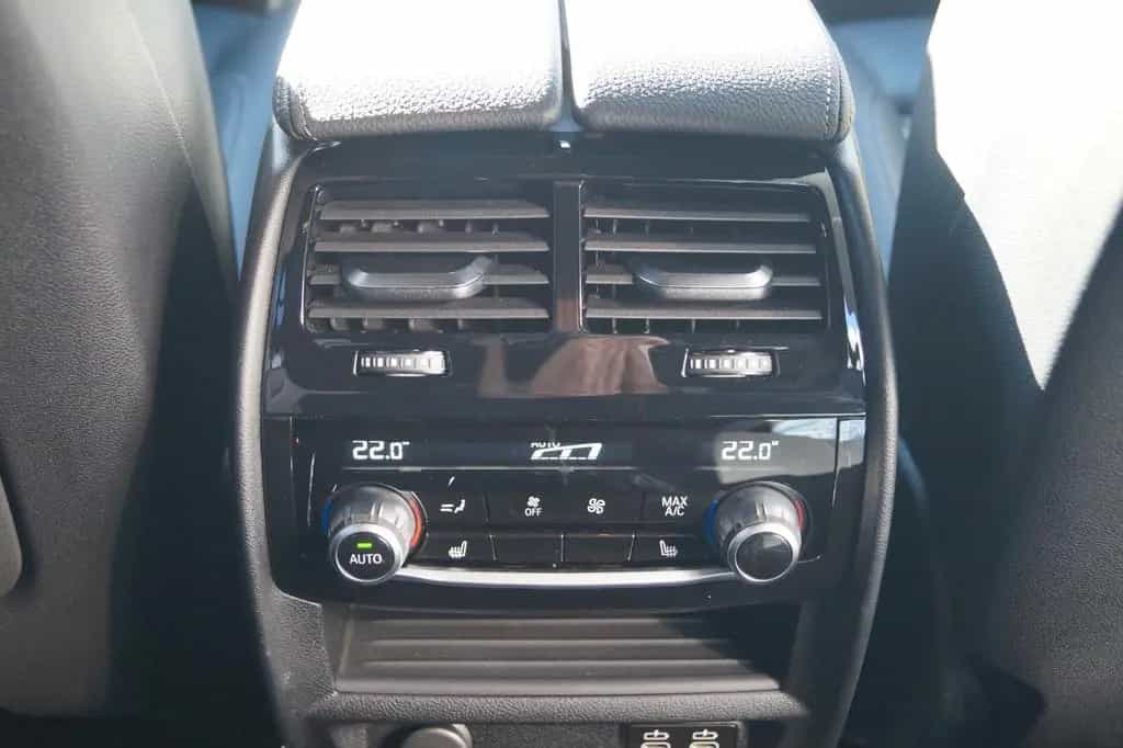 BMW 5 Series 520d xDrive M Sport *Driving Assist, Keyless* 11/2022-photo-22