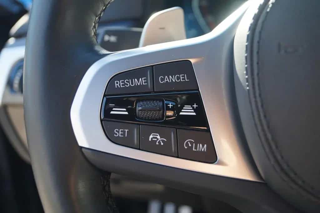 BMW 5 Series 520d xDrive M Sport *Driving Assist, Keyless* 11/2022-photo-28