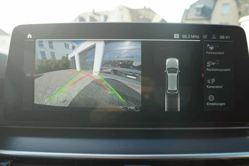 BMW 5 Series 520d xDrive M Sport *Driving Assist, Keyless* 11/2022-photo-29