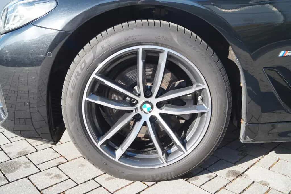 BMW 5 Series 520d xDrive M Sport *Driving Assist, Keyless* 11/2022-photo-7
