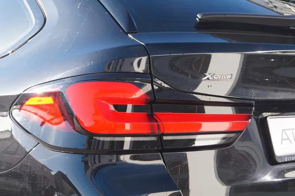 BMW 5 Series 520d xDrive M Sport *Driving Assist, Keyless* 11/2022-photo-8