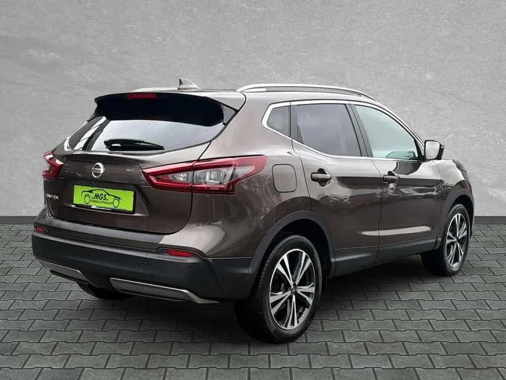 Nissan Qashqai 1.3 DIG-T Zama DCT+PANORAMA+360-KAMERA 11/2020-photo-3