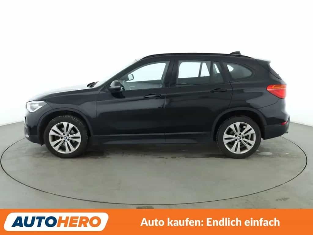 BMW X1 xDrive 18 d Sport Line AHK PDC SHZ NAVI BT 07/2018-photo-2