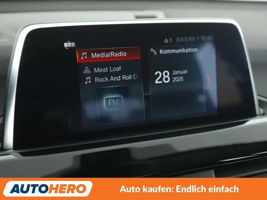 BMW X1 xDrive 18 d Sport Line AHK PDC SHZ NAVI BT 07/2018-photo-20