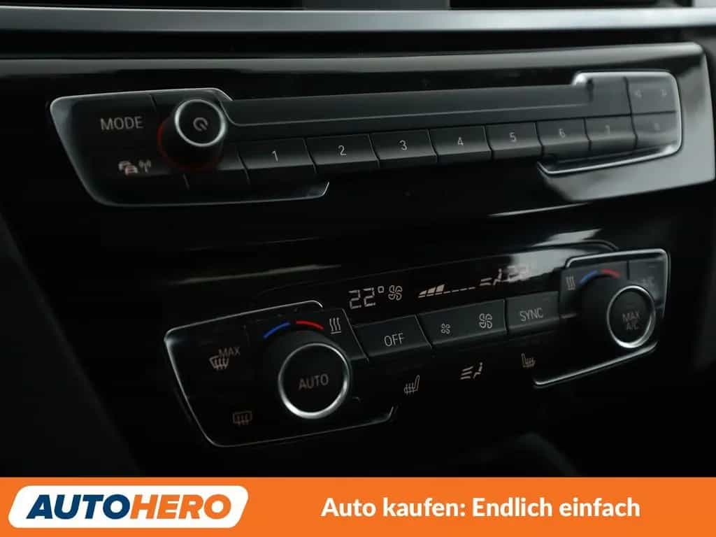 BMW X1 xDrive 18 d Sport Line AHK PDC SHZ NAVI BT 07/2018-photo-22