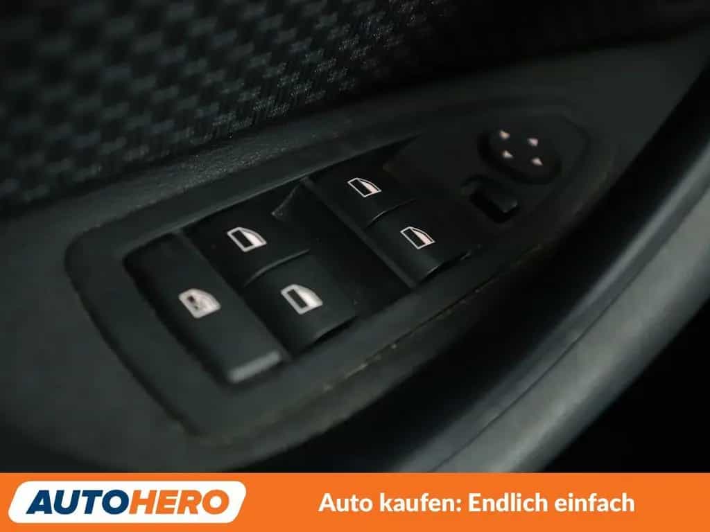 BMW X1 xDrive 18 d Sport Line AHK PDC SHZ NAVI BT 07/2018-photo-24