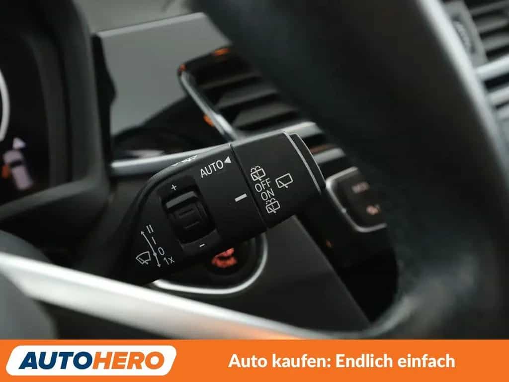 BMW X1 xDrive 18 d Sport Line AHK PDC SHZ NAVI BT 07/2018-photo-28
