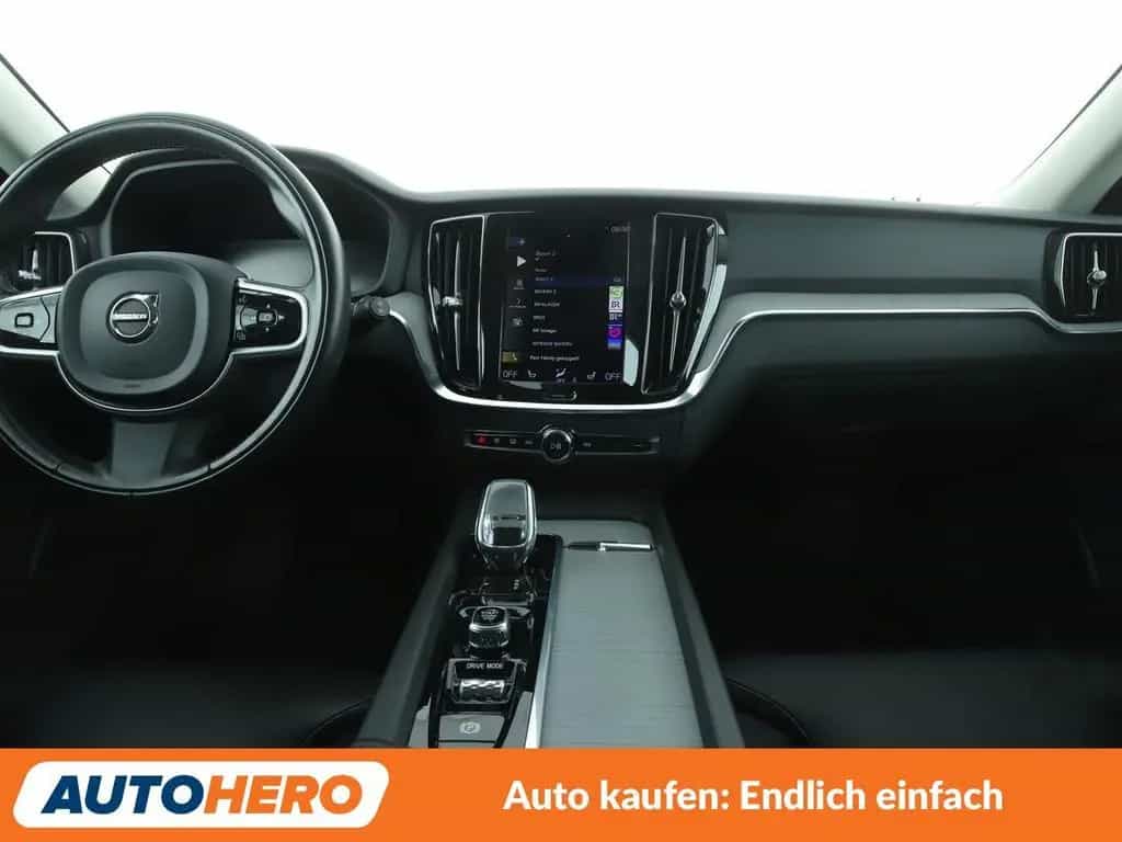 Volvo V60 2.0 B4 Inscription Aut.*NAVI*LED*TEMPO*CAM* 04/2021-photo-11
