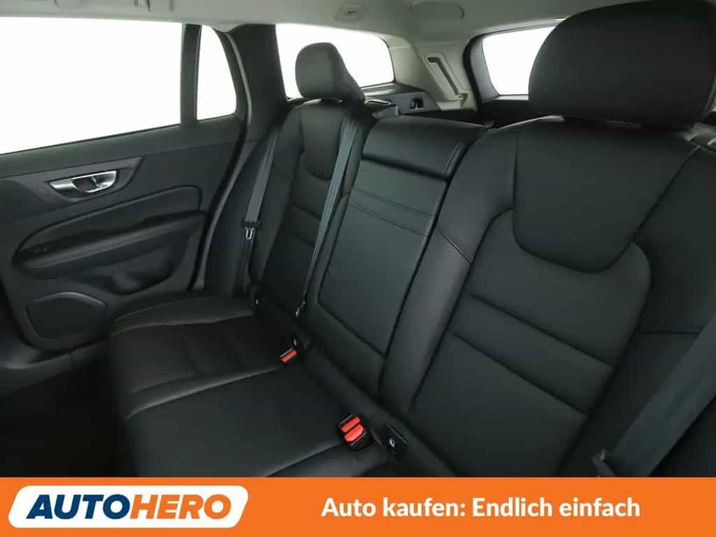 Volvo V60 2.0 B4 Inscription Aut.*NAVI*LED*TEMPO*CAM* 04/2021-photo-13