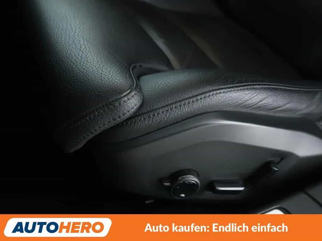 Volvo V60 2.0 B4 Inscription Aut.*NAVI*LED*TEMPO*CAM* 04/2021-photo-27