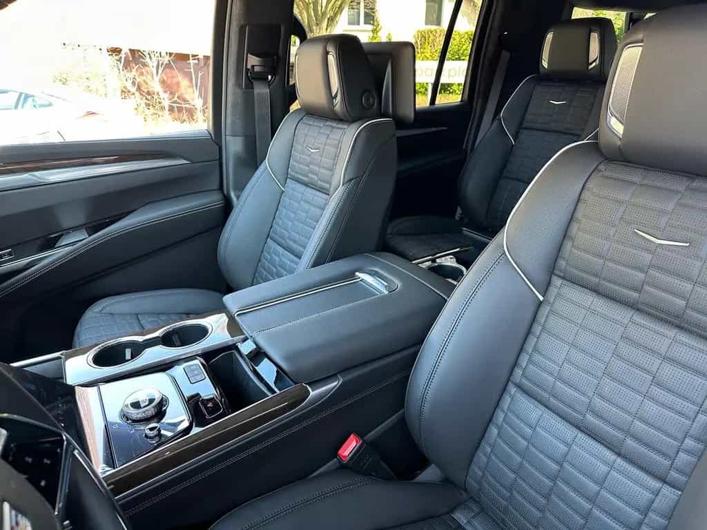 Cadillac Escalade ESV Sport Platinum 2026 24" Execut.Seat null-photo-10