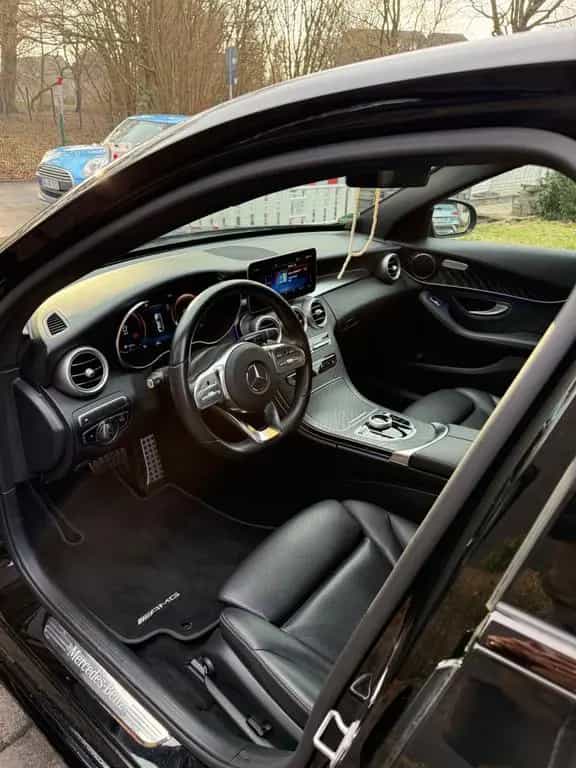 Mercedes-Benz C-Class 180 Autom. - AMG u. Night Paket 08/2020-photo-5