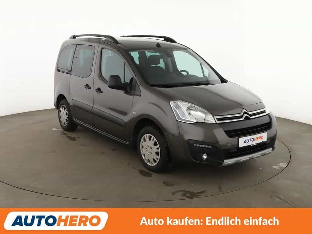 Citroën Berlingo 1.6 Blue-HDi XTR*NAVI*TEMPO*CAM*PDC* 01/2017-photo-7