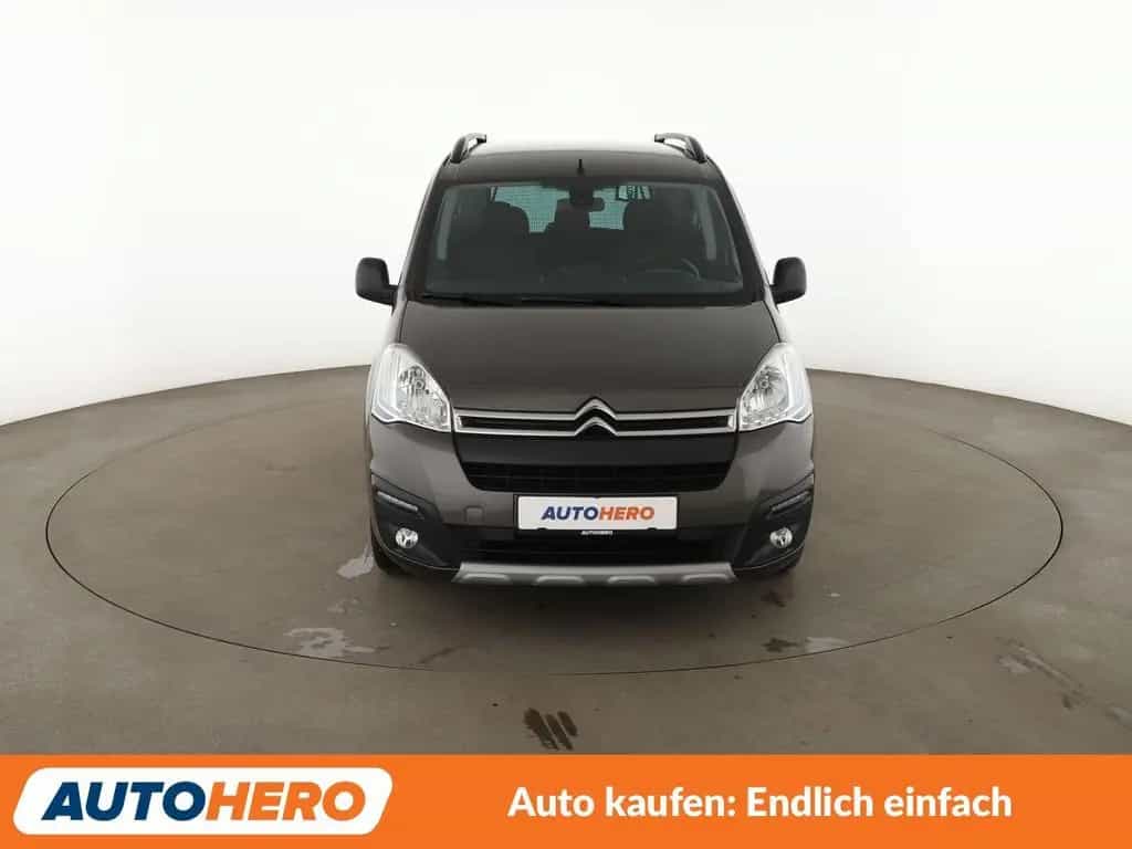 Citroën Berlingo 1.6 Blue-HDi XTR*NAVI*TEMPO*CAM*PDC* 01/2017-photo-8