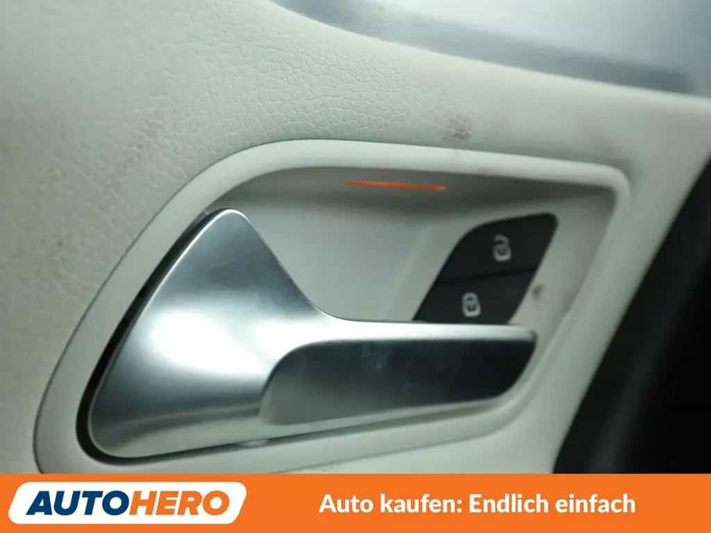 Mercedes-Benz CLA-Class 200 AMG Line Aut.*LED*NAVI*TEMPO*CAM*PDC*SHZ 07/2020-photo-32