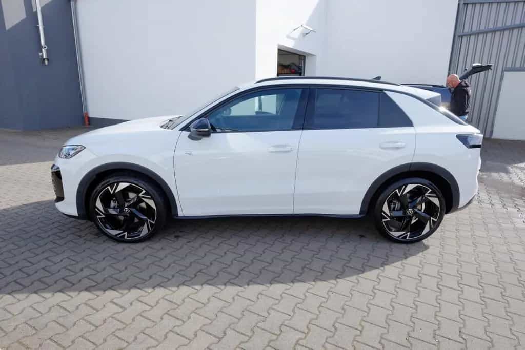 Volkswagen T-Roc 1.5eTSI DSG R-Line/NEUES MODELL/Black St 01/2026-photo-1
