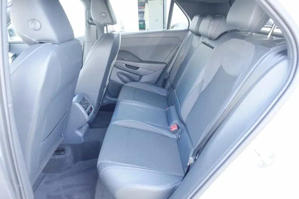 Volkswagen T-Roc 1.5eTSI DSG R-Line/NEUES MODELL/Black St 01/2026-photo-17