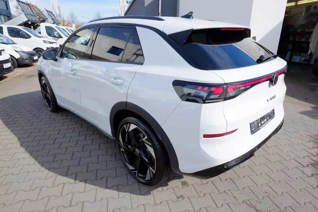 Volkswagen T-Roc 1.5eTSI DSG R-Line/NEUES MODELL/Black St 01/2026-photo-2