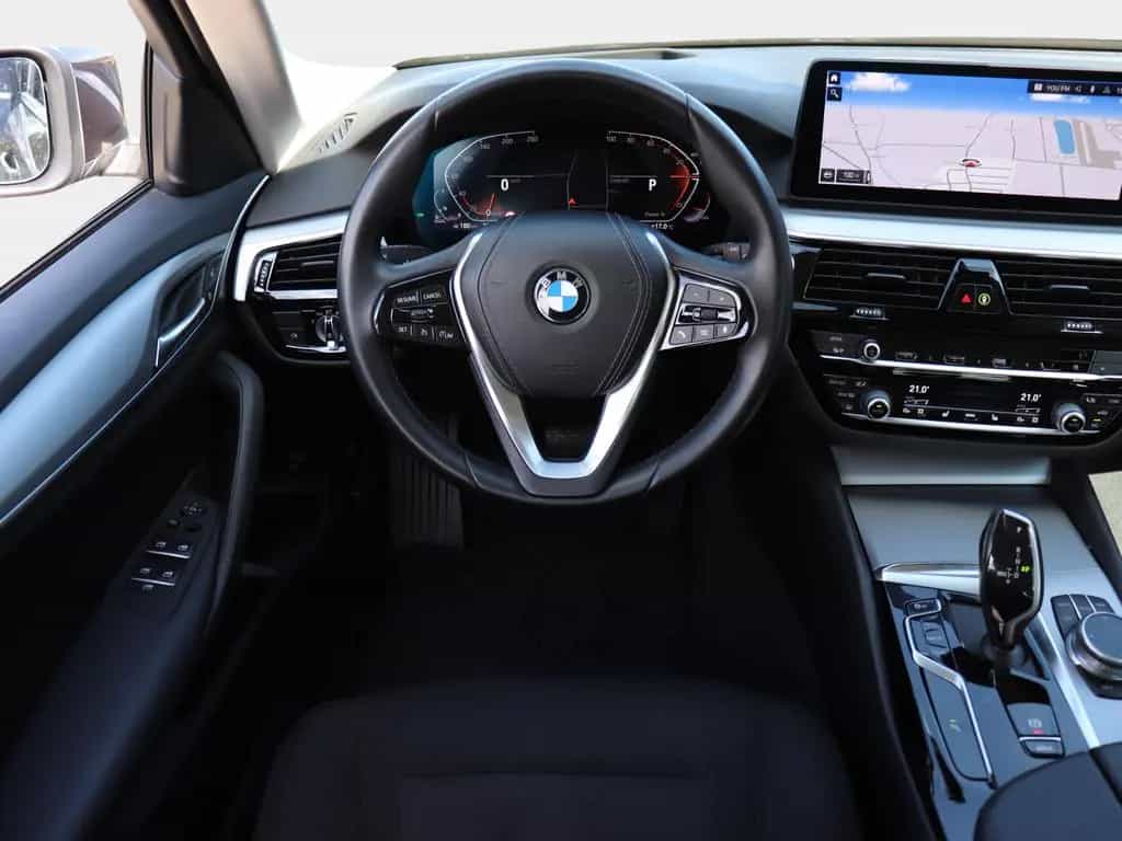 BMW 520 d Touring Head-Up RFK Parkassistent 02/2021-photo-12