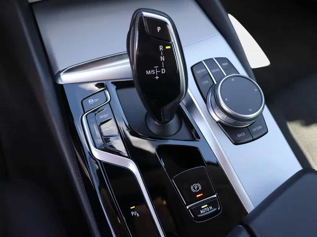 BMW 520 d Touring Head-Up RFK Parkassistent 02/2021-photo-15