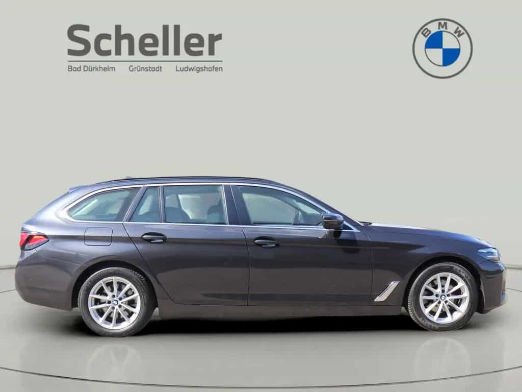 BMW 520 d Touring Head-Up RFK Parkassistent 02/2021-photo-9