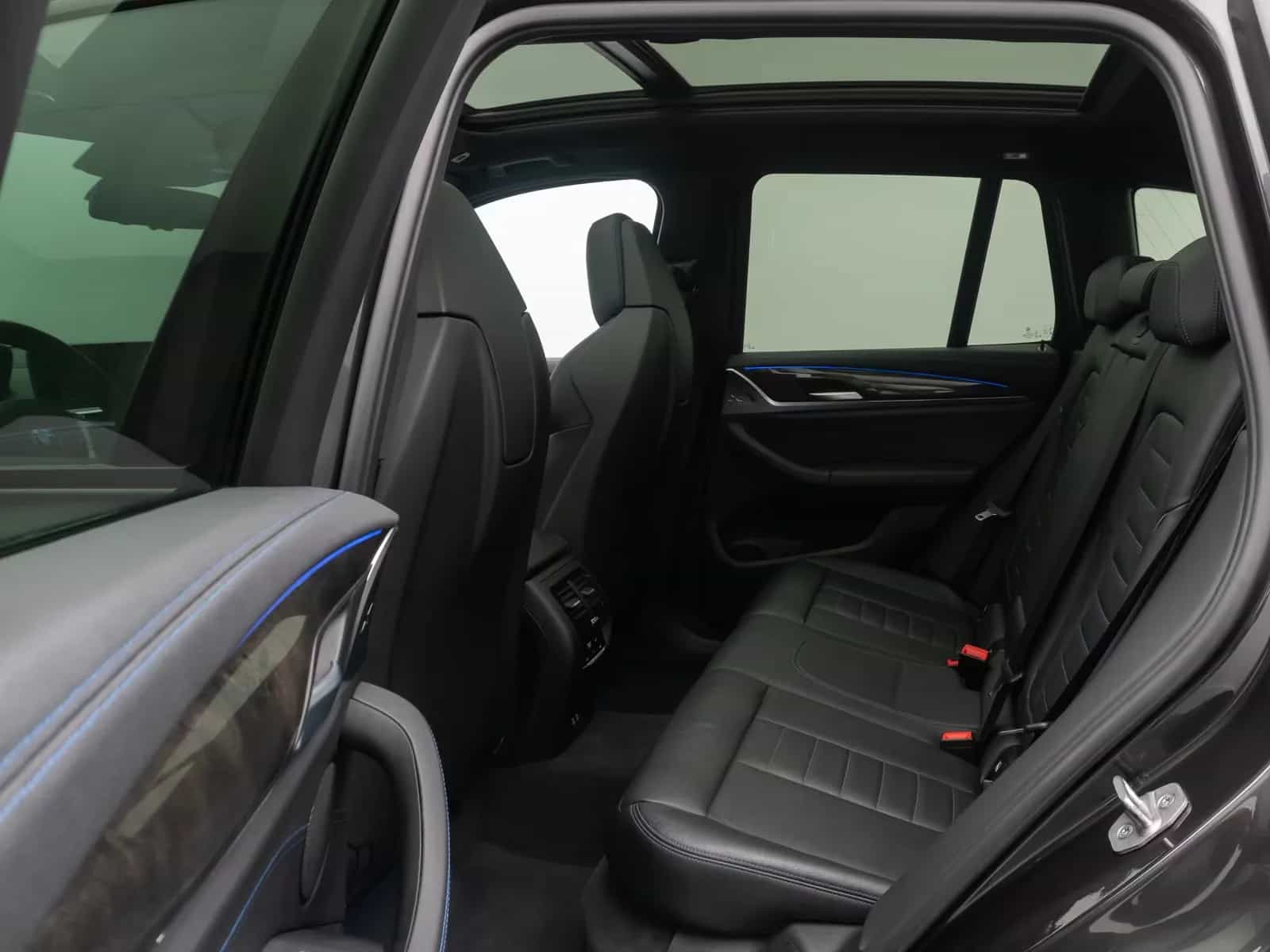 BMW X3 03/2021-photo-25